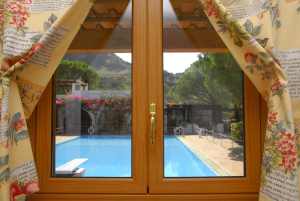 camera vista piscina di Villa Saracina b&b